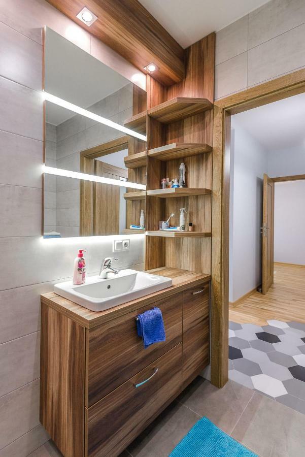 Apartament 48M W Centrum Grojca Grojec  Luaran gambar
