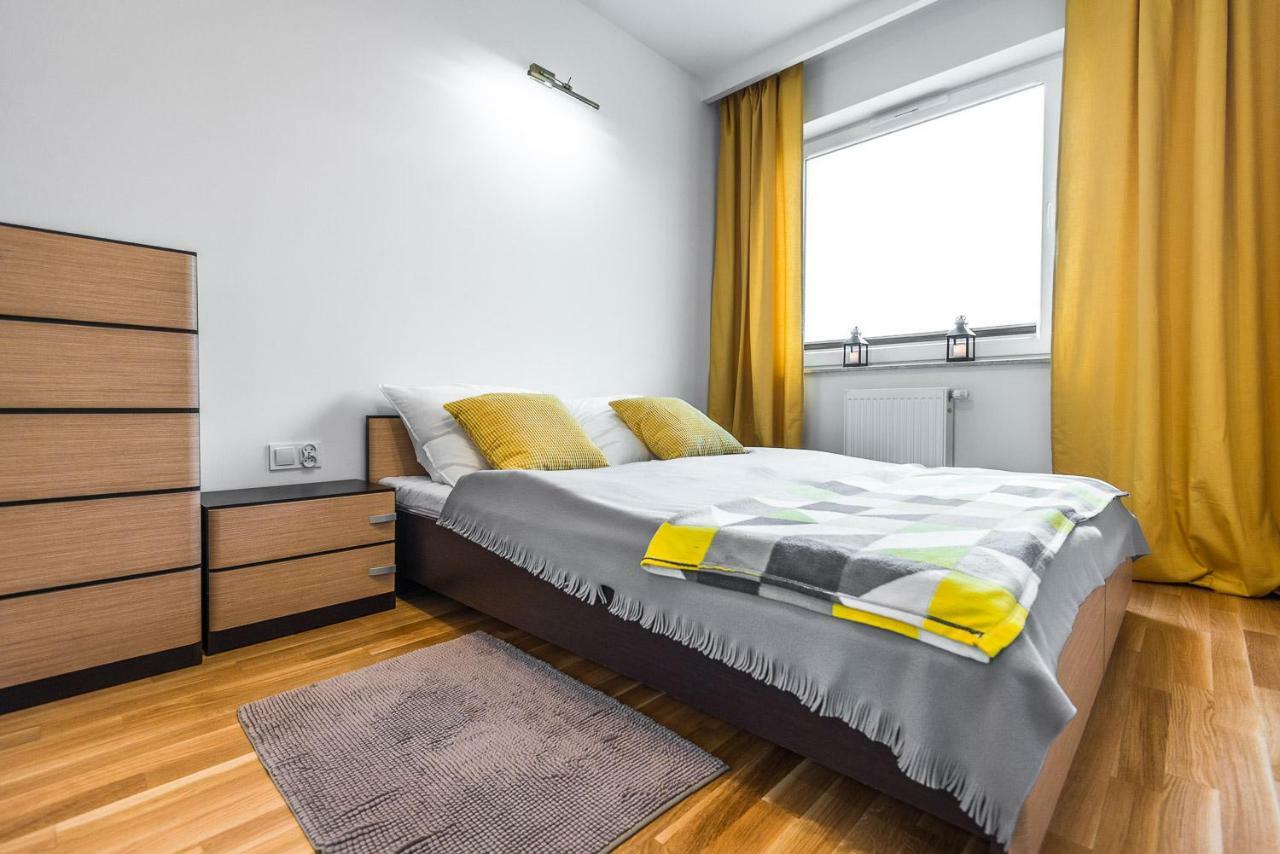 Apartament 48M W Centrum Grojca Grojec  Luaran gambar