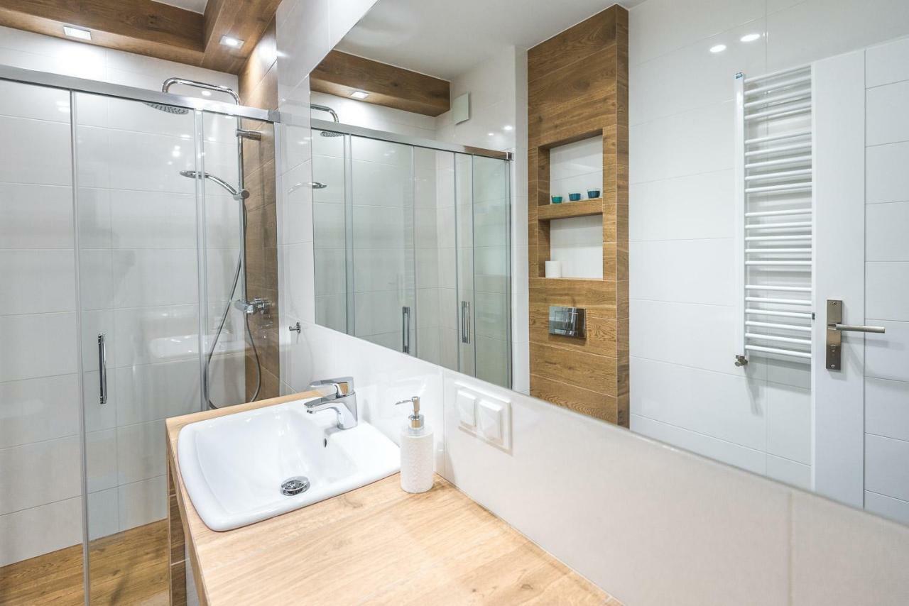 Apartament 48M W Centrum Grojca Grojec  Luaran gambar
